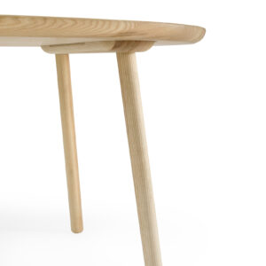 Naïve Dining Table