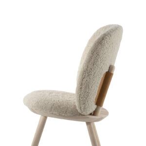 Naïve Low Chair Sheep Skin